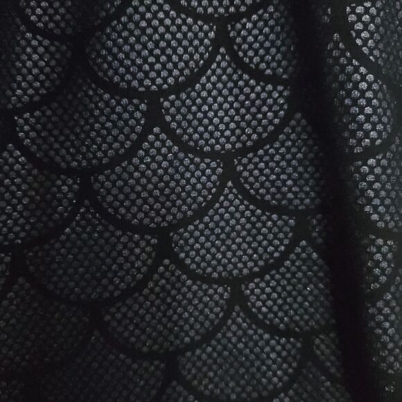 Torrid Black/Blue Metallic Mermaid Scale Leggings Size 3 (3X) Cosplay  Halloween - Picture 11 of 16